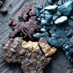 World map with minerals